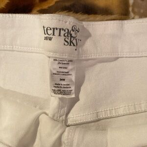 Brand new Terra & Sky Classic White Trousers